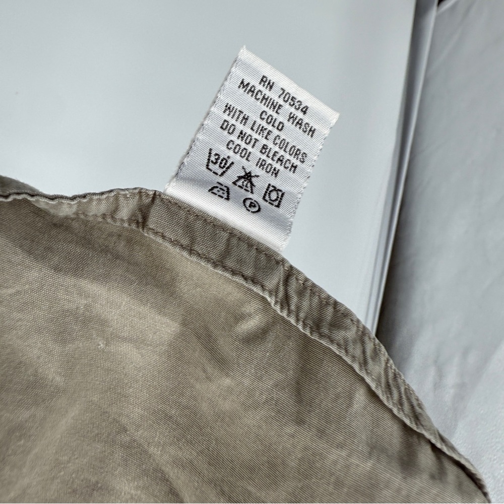 ORVIS Vintage Men's rugged shirt. Minimalist vibe. Broken in, no odor. - Picture 8 of 10